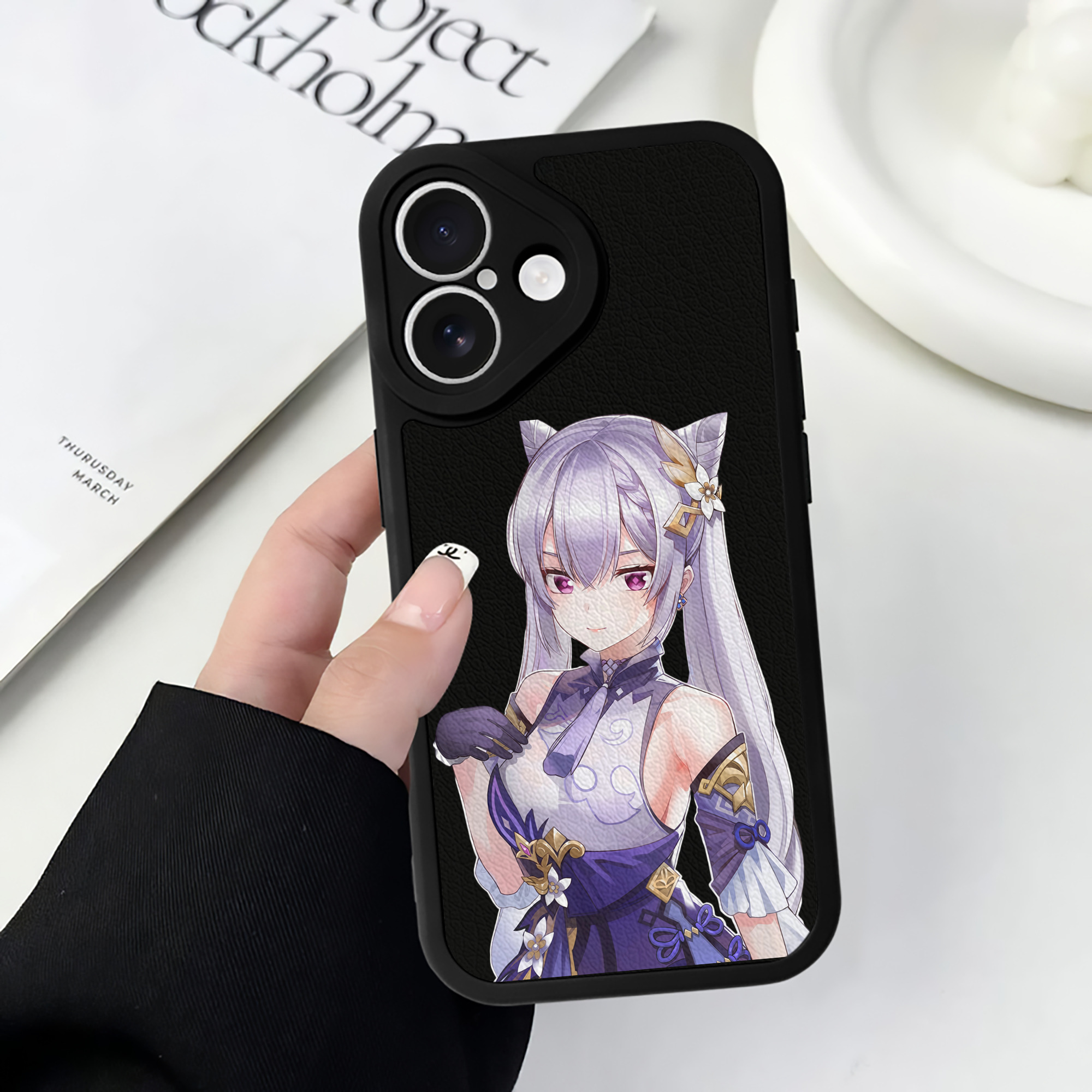 げんし神 刻晴 こくせい genshin Kokusei 【iPhone 16シリーズ対応】シリコンスマホケース（レザー調） 材質：シリコン